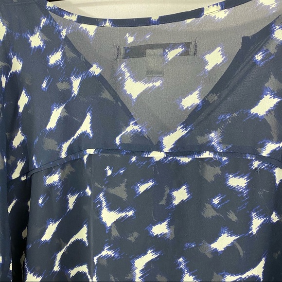 LC Lauren Conrad V Neck Blouse Blue Extra Large - Picture 10 of 14